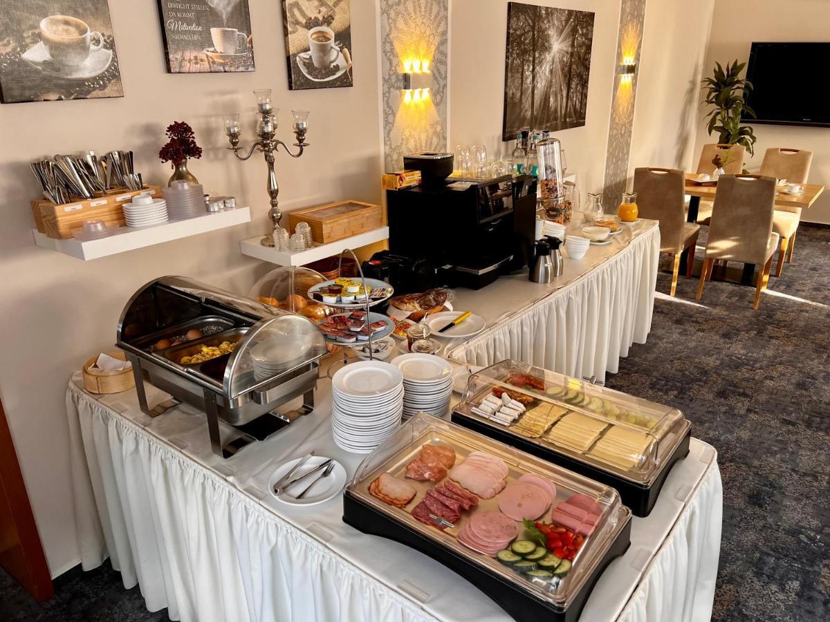Gaestehaus Am Kurpark Hotel Garni Хорн-Бад-Майнберг Экстерьер фото